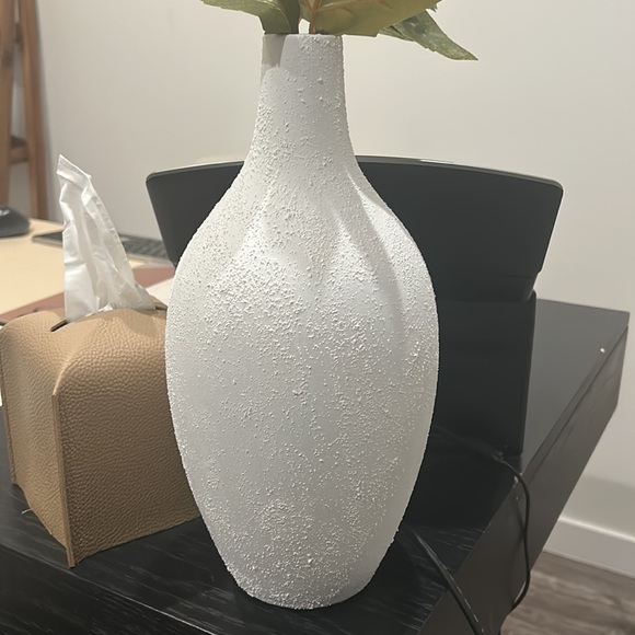 Hand-Painted Rustic White Vase with Textured Finish - Picture 3 of 5